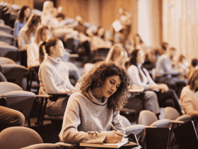 üniversite öğrencileri